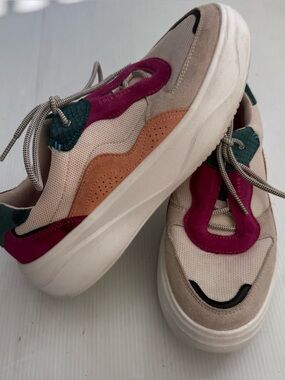 Cole Haan Women's GrandPro Ultra Sneaker Size 10B